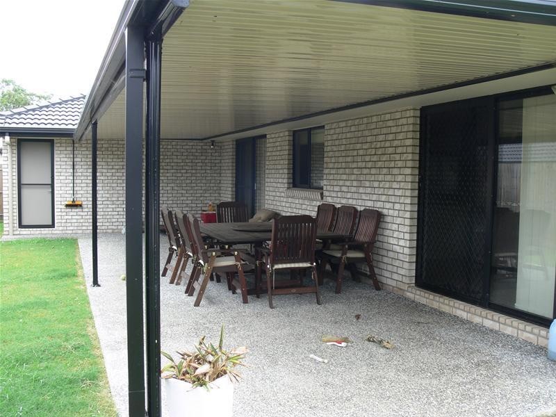 15 Debbie Way, Nerang QLD 4211