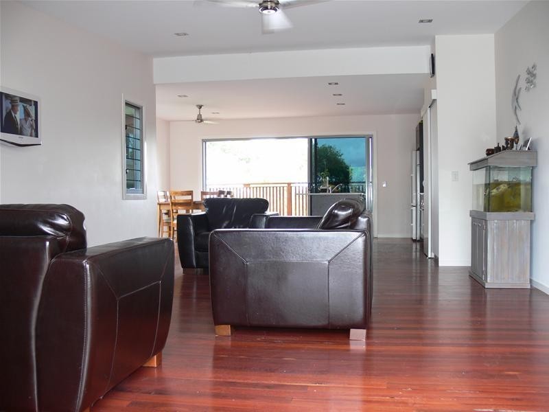 38 Convery Crescent, Highland Park QLD 4211
