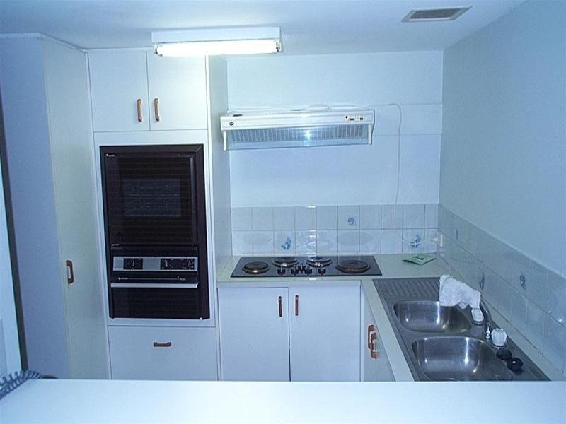 9/11 Balfour Crescent, Highland Park QLD 4211