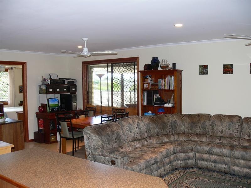 10 Orlando Court, Highland Park QLD 4211