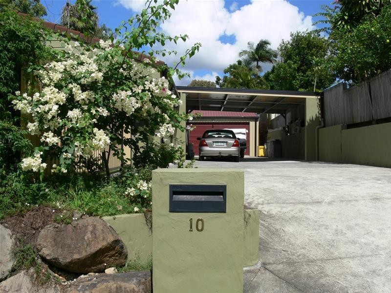 10 Orlando Court, Highland Park QLD 4211