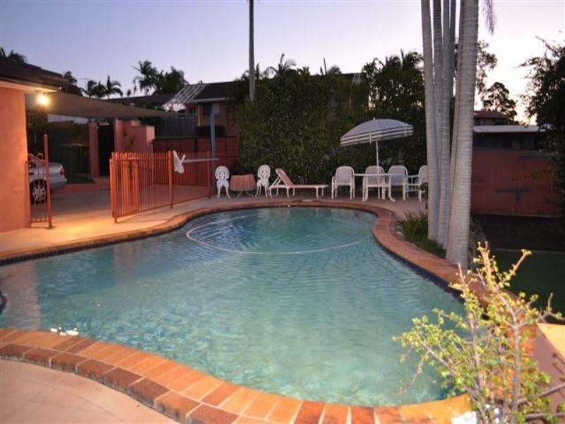 4 Talofa Street, Ashmore QLD 4214