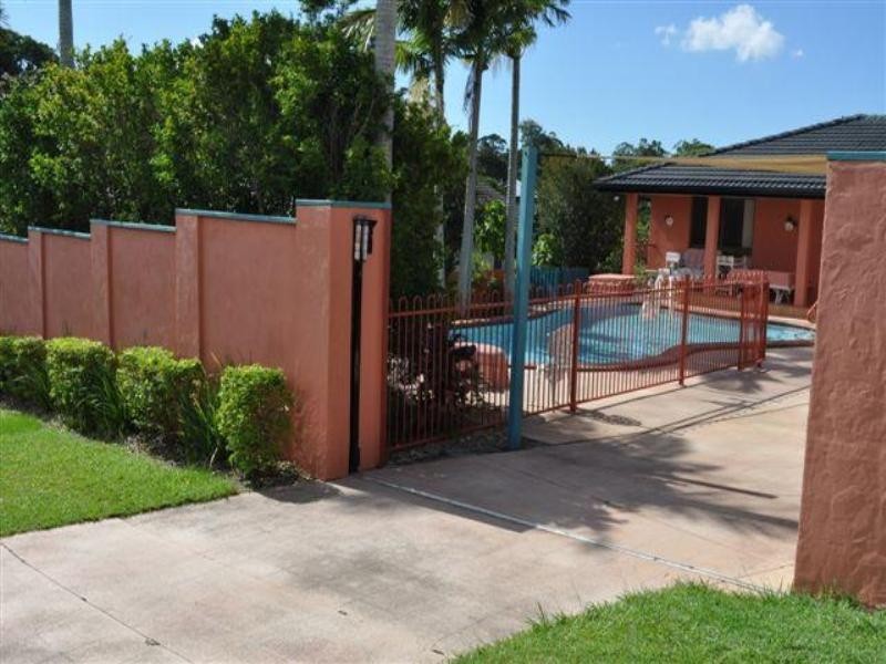 4 Talofa Street, Ashmore QLD 4214