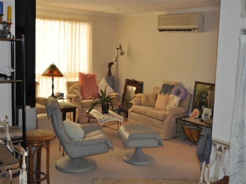 4 Talofa Street, Ashmore QLD 4214