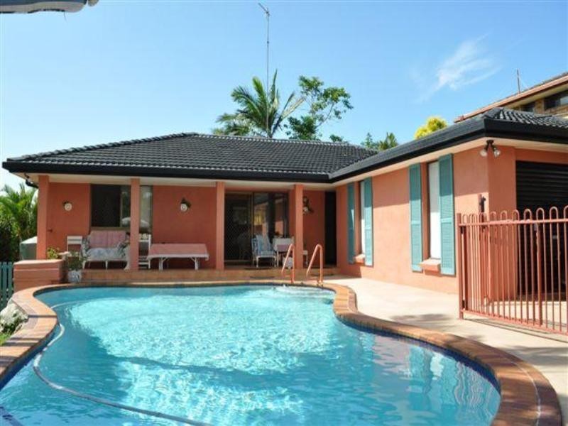 4 Talofa Street, Ashmore QLD 4214