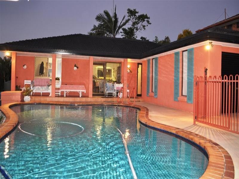 4 Talofa Street, Ashmore QLD 4214