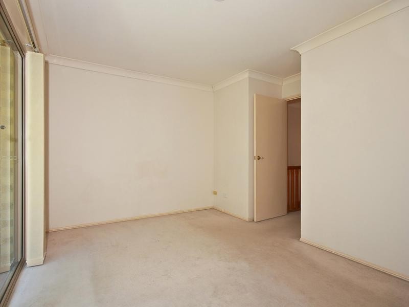 16/130 Plateau Crescent, Carrara QLD 4211