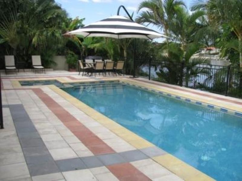 5 Yunga Court, Broadbeach Waters QLD 4218