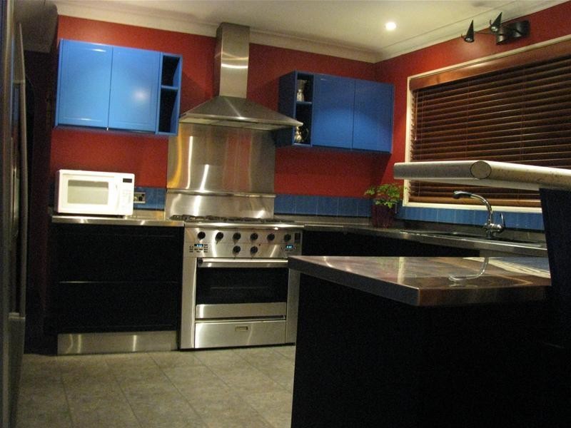 5 Yunga Court, Broadbeach Waters QLD 4218