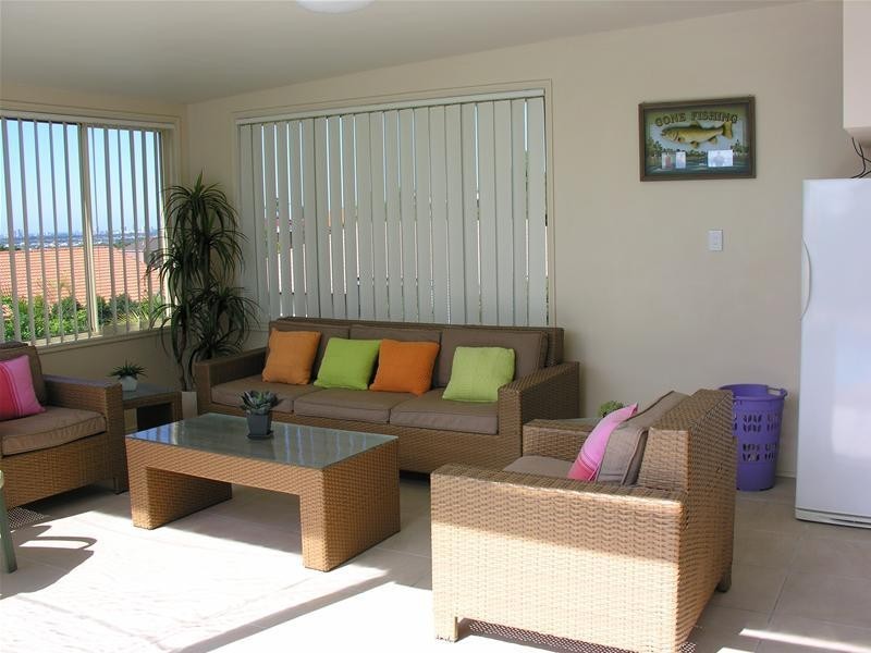 20 Tara Vista Boulevard, Highland Park QLD 4211