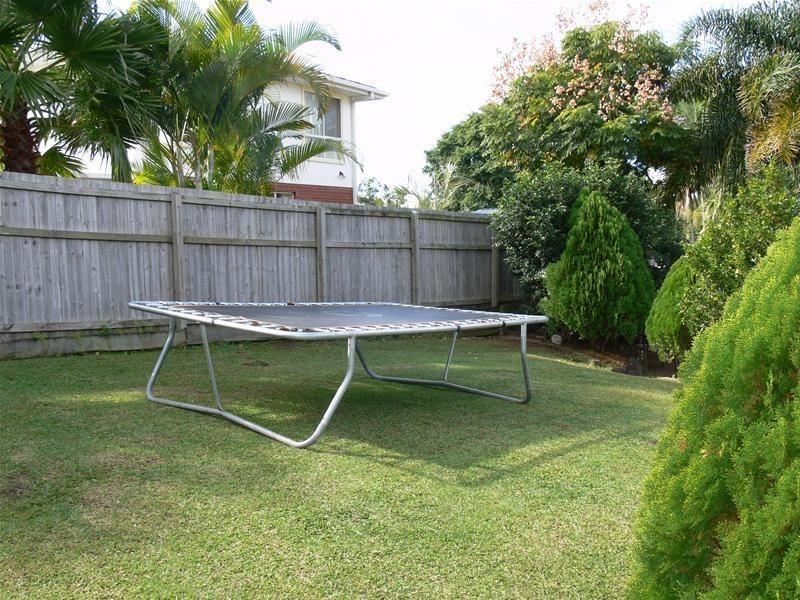 23 Alexander Drive, Highland Park QLD 4211