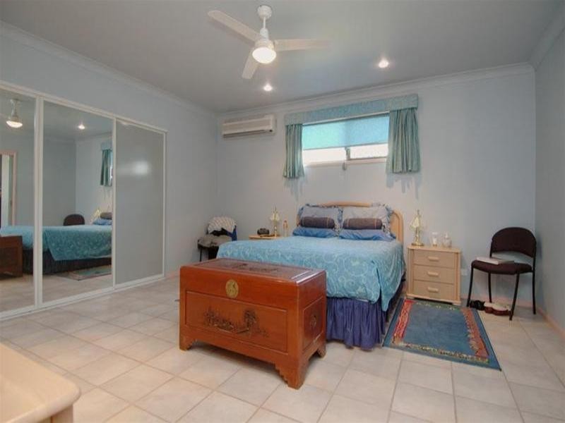 28 Kingsway Drive, Molendinar QLD 4214