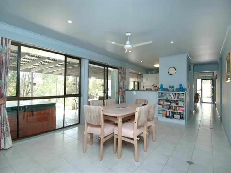 28 Kingsway Drive, Molendinar QLD 4214