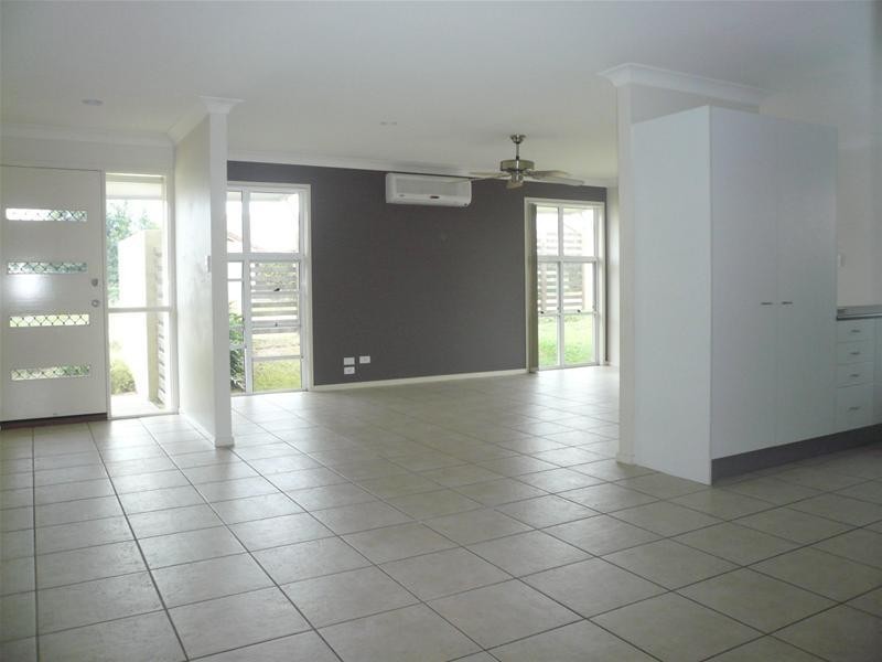 1A & 1B Fitzpatrick Street, Upper Coomera QLD 4209