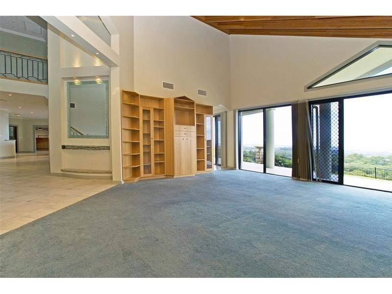 245 San Fernando Drive, Worongary QLD 4213