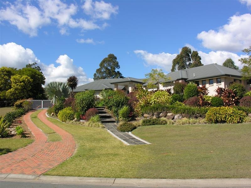 18 Nathanvale Drive, Mount Nathan QLD 4211