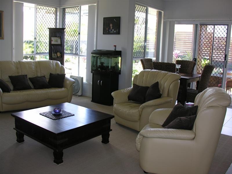 11b Abbey Rose Way, Nerang QLD 4211