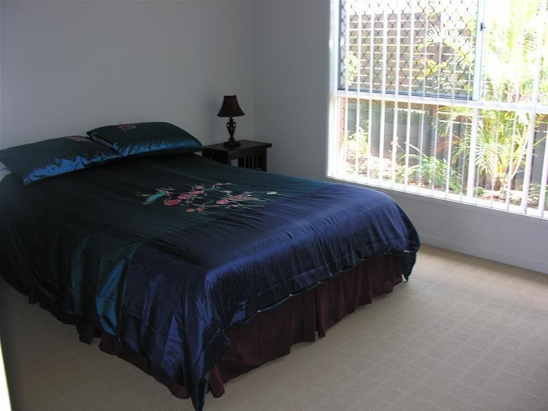 11b Abbey Rose Way, Nerang QLD 4211