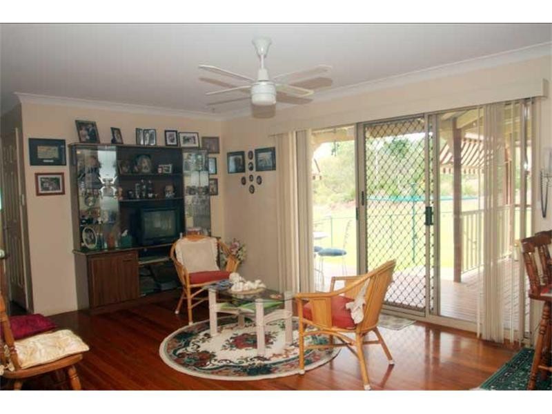 1 The Oval Drive, Mount Nathan QLD 4211