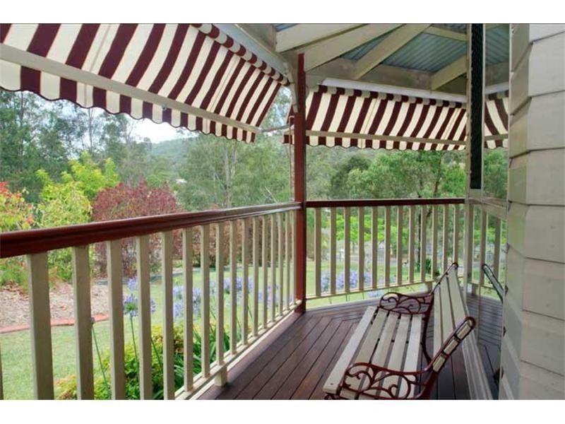 1 The Oval Drive, Mount Nathan QLD 4211