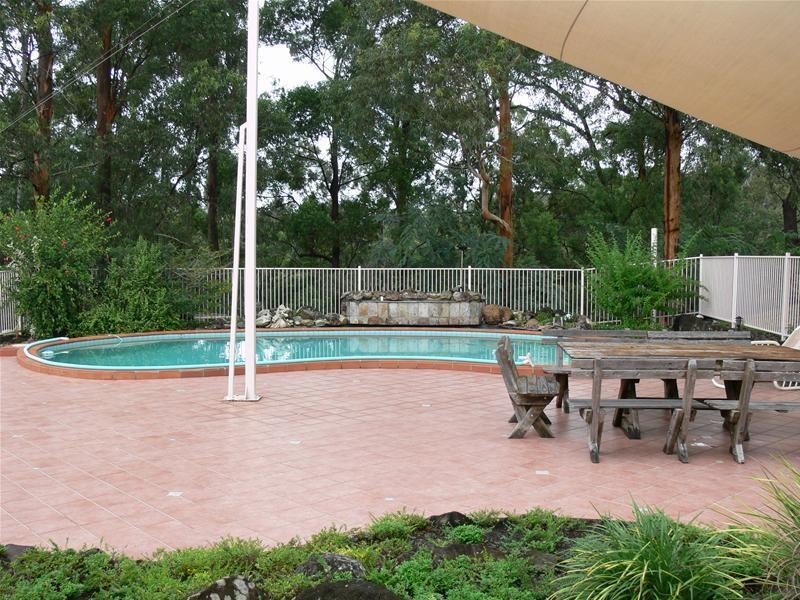 82 Birdlife Court, Nerang QLD 4211