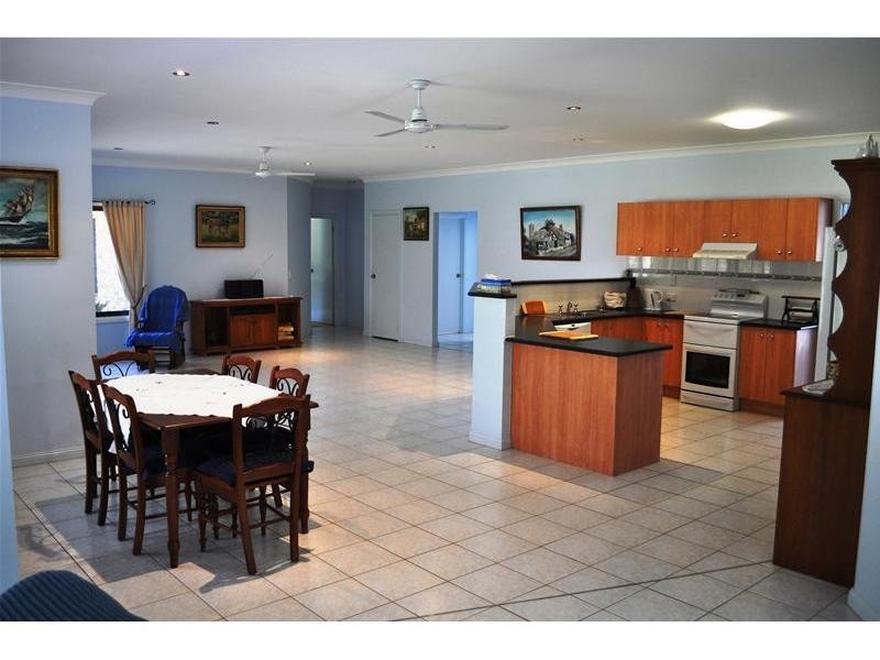 303 San Fernando Drive, Worongary QLD 4213