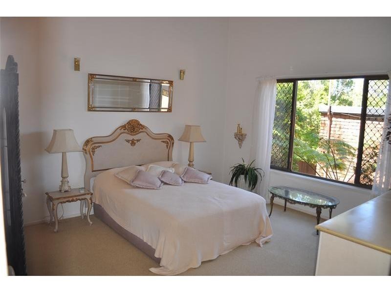 45 Lowanna Drive, Ashmore QLD 4214