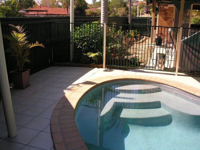 26 Mackellar Drive, Nerang QLD 4211