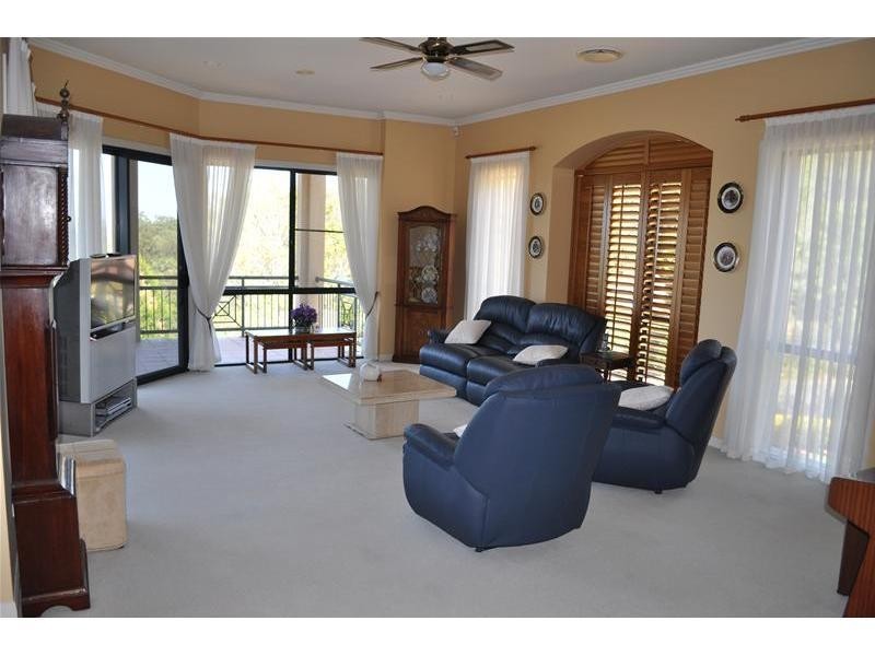 17 Coral Coast Drive, Tallai QLD 4213