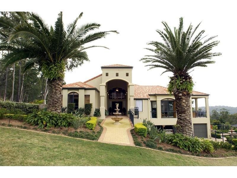 17 Coral Coast Drive, Tallai QLD 4213