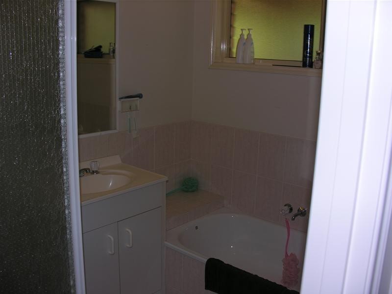 1/6 Ogilvie Crescent, Nerang QLD 4211