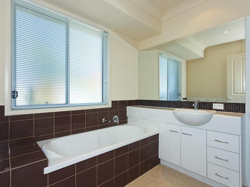 37/11 Eden Court, Nerang QLD 4211