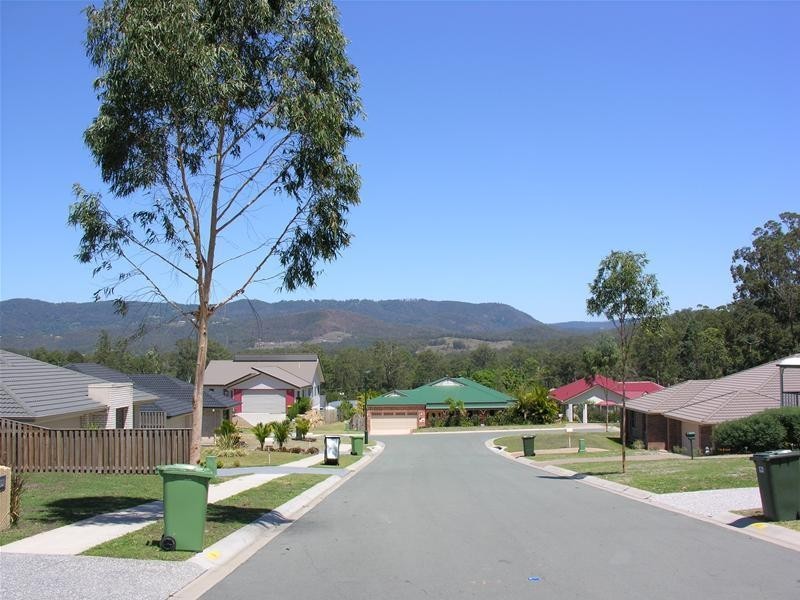 6 Honey Eater Court, Gilston QLD 4211