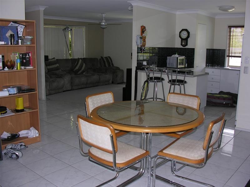 8 Essex Court, Nerang QLD 4211