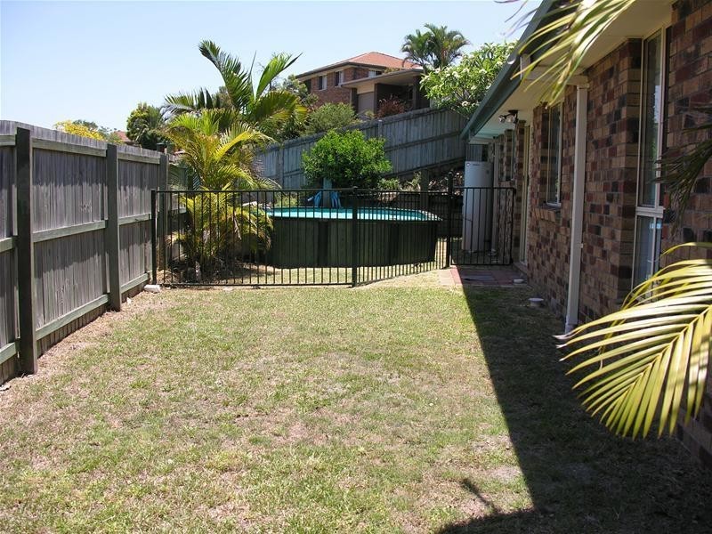 8 Essex Court, Nerang QLD 4211