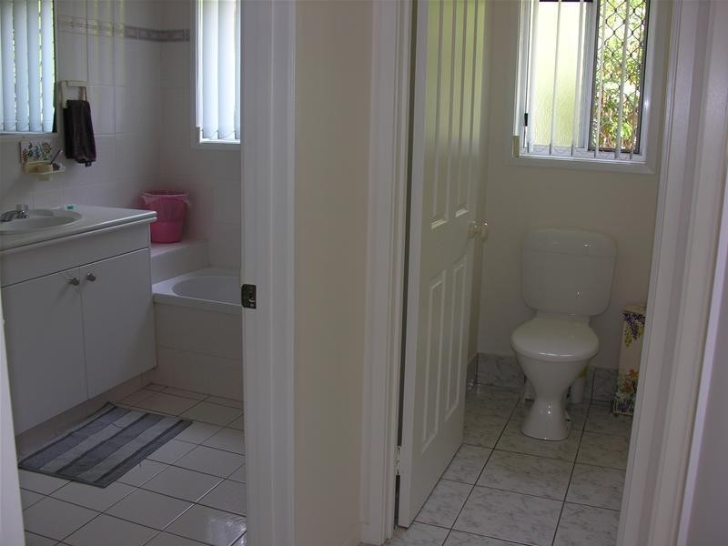 9 Macrobert Street, Highland Park QLD 4211