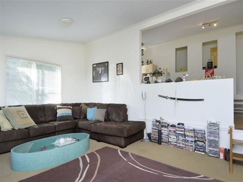 9 Amethyst Court, Carrara QLD 4211