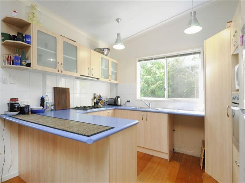 9 Amethyst Court, Carrara QLD 4211