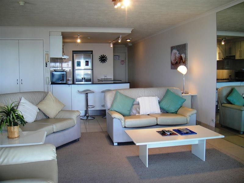 18/418 Marine Parade, Biggera Waters QLD 4216