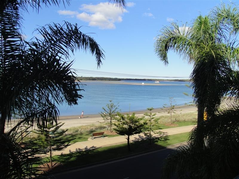 18/418 Marine Parade, Biggera Waters QLD 4216