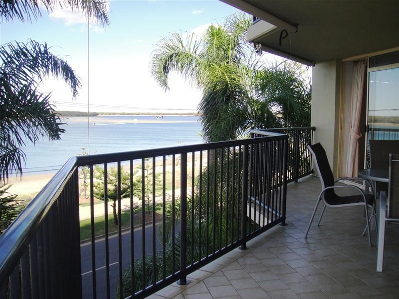 18/418 Marine Parade, Biggera Waters QLD 4216