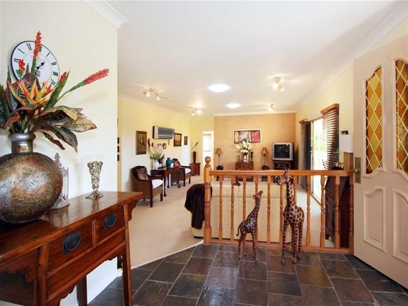 55 Wallaby Drive, Mudgeeraba QLD 4213