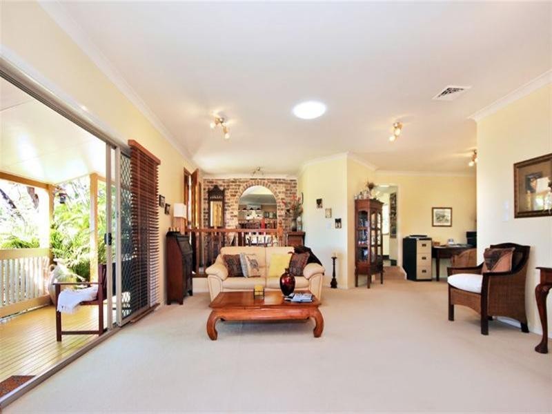 55 Wallaby Drive, Mudgeeraba QLD 4213