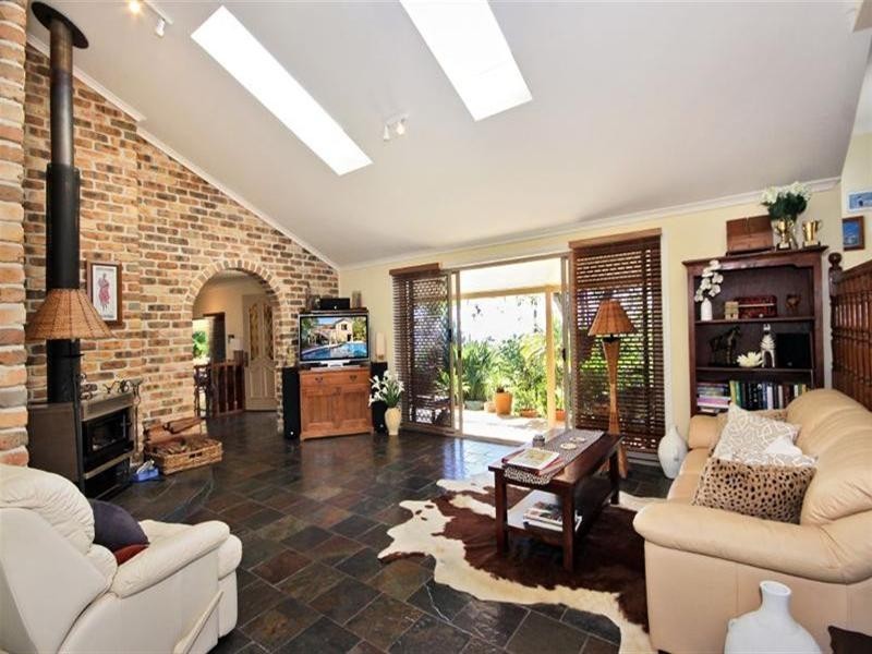 55 Wallaby Drive, Mudgeeraba QLD 4213