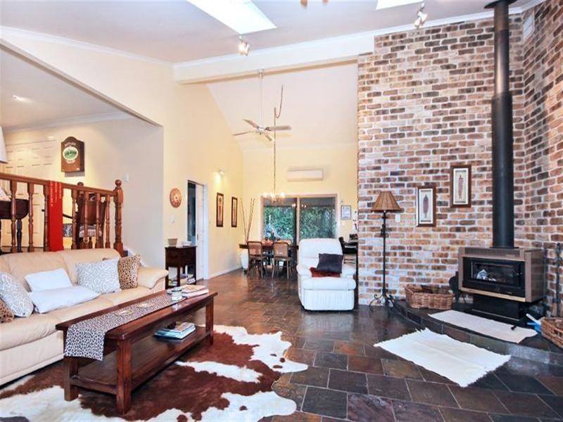 55 Wallaby Drive, Mudgeeraba QLD 4213