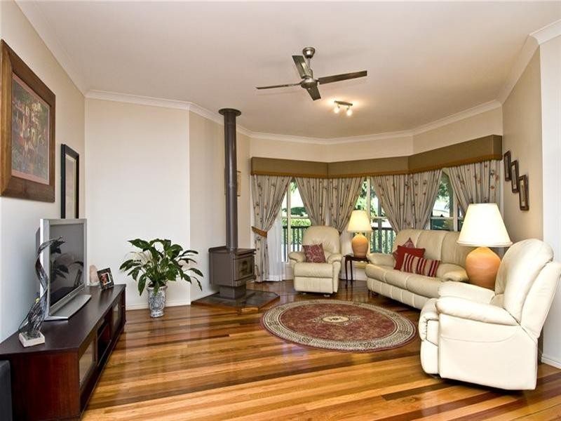 17 Timberview Drive, Wongawallan QLD 4210