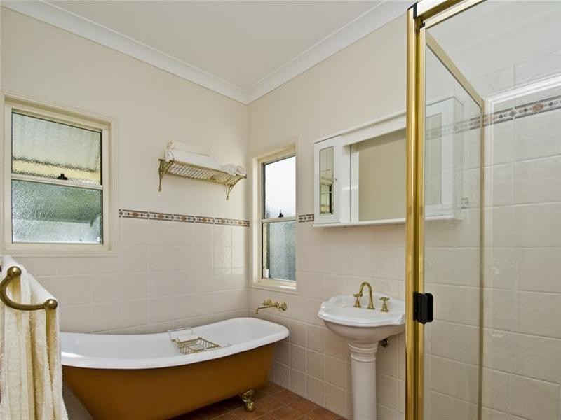 17 Timberview Drive, Wongawallan QLD 4210