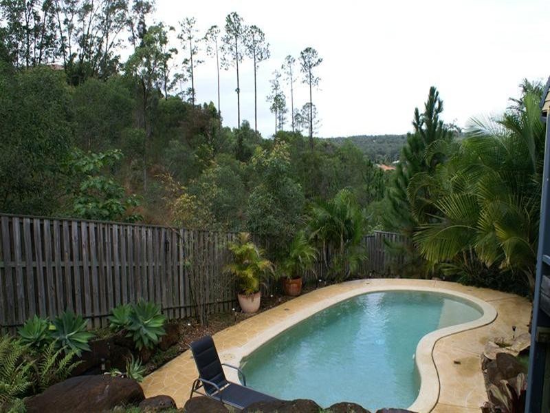 19 Henderson Rise, Pacific Pines QLD 4211