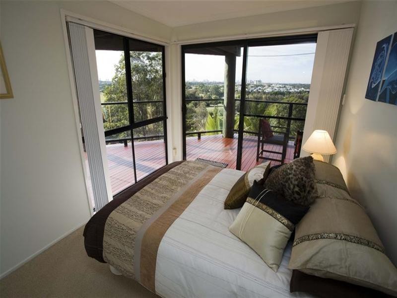 25 Ivy Street, Carrara QLD 4211