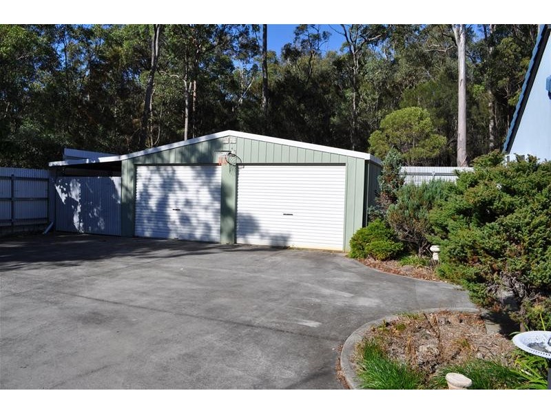 28 Kingsway Drive, Molendinar QLD 4214